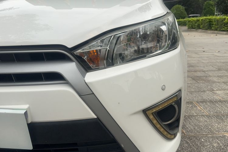 Used Toyota YARiS L Zhi Xuan 2015 1.5E Automatic Charm Edition Left Front Headlight