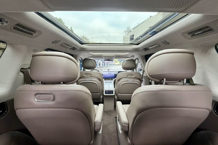 Used Hima AITO M9 2025 Extended-Range Ultra Version 52 kWh 6-Seater
