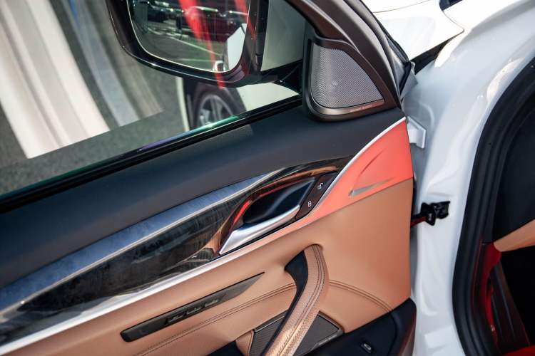 Used BMW 5 Series 2018 530Li Leading Model M Sport Package