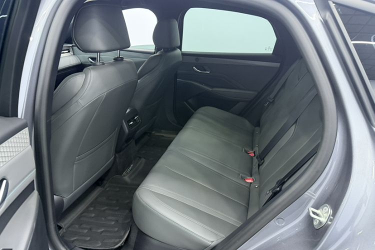 Used BYD Qin PLUS 2025 DM-i Smart Drive 55KM Leading Model Interior 1