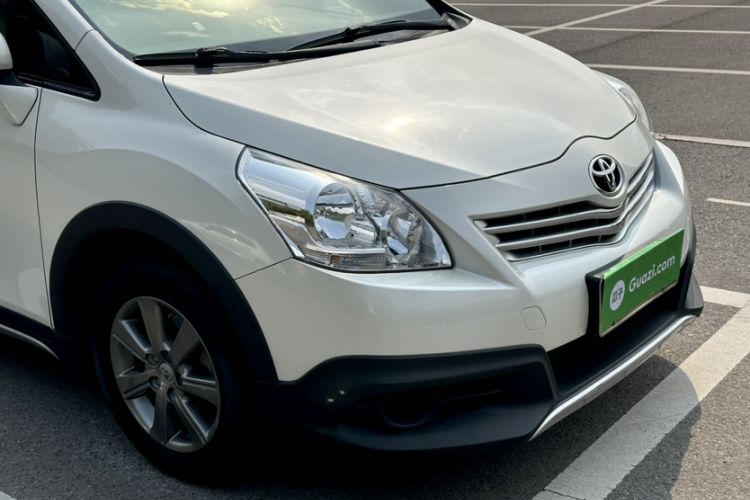 Used Toyota Verso 2015 180E CVT Crossover Edition
