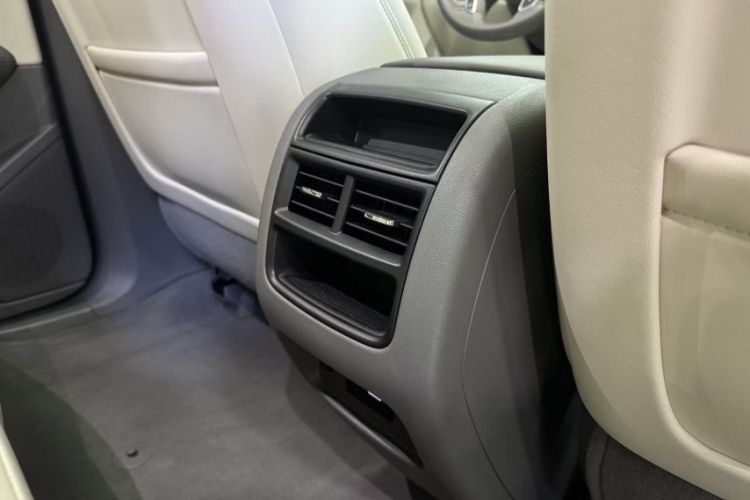 Used Cadillac XT5 2022 2.0T Four-Wheel Drive Luxury Version (Hummingbird Edition) Exterior 7