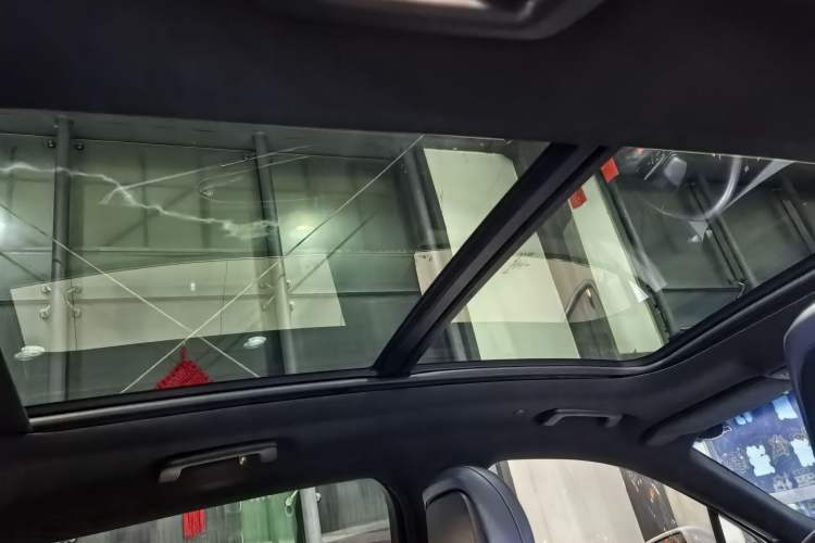 Used Lincoln Nautilus 2021 2.0T Four-Wheel Drive Luxury Edition Headliner