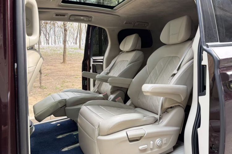 Used Buick GL8 2017 28T Avenir Avia National Emission Standard V
