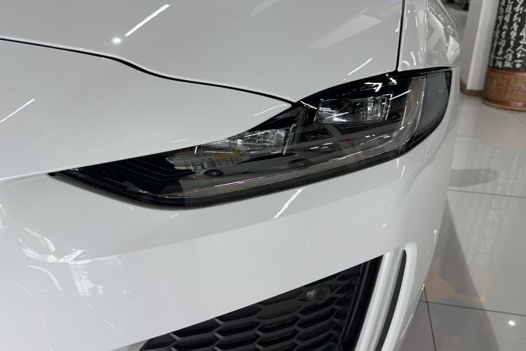 Used Jaguar XEL 2025 2.0T 250 PS R-DYNAMIC 90th Anniversary Edition