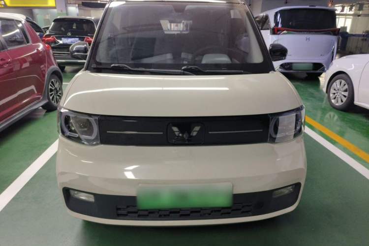 Used Wuling Hongguang MINIEV 2022 Macaron Premium Model – Lithium Ternary Battery