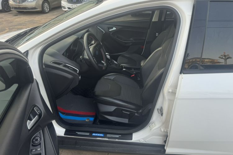 Used Ford Focus 2018 Hatchback Classic 1.6L Automatic Trendy SmartDrive Edition