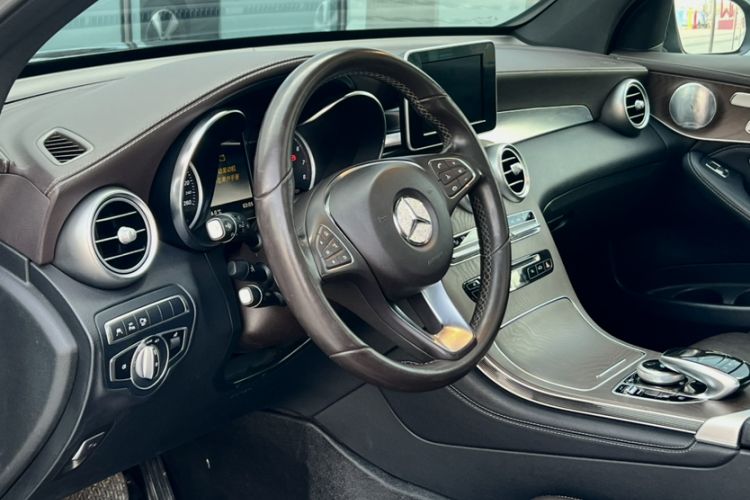 Used Mercedes-Benz GLC 2019 Refreshed GLC 300 L 4MATIC Dynamic Edition