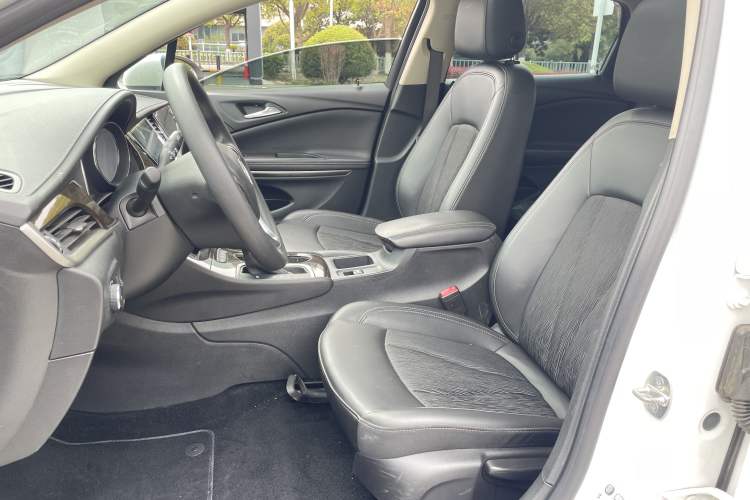 Used Buick Verano 2019 Sedan 20T Dual-Clutch Leading Model
