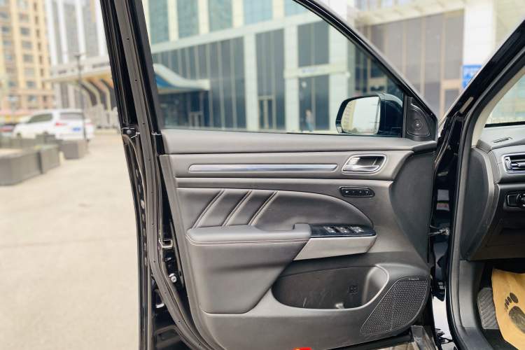 Used GAC Trumpchi GS8 2020 390T Four-Wheel Drive Luxury Smart Connectivity Commemorative Edition (7 Seats) Interior 5