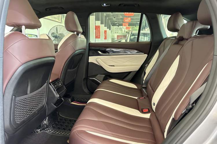 Used Geely Auto Monjaro L 2021 2.0TD DCT EVO Two-Wheel Drive Prestige Version
