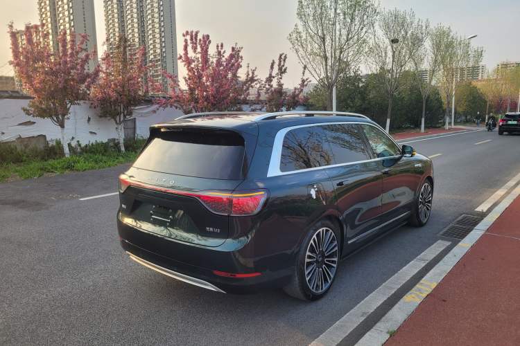 Used Hima AITO M9 2024 Range-Extended Ultra Version 52 kWh 5-Seater Model Exterior 3