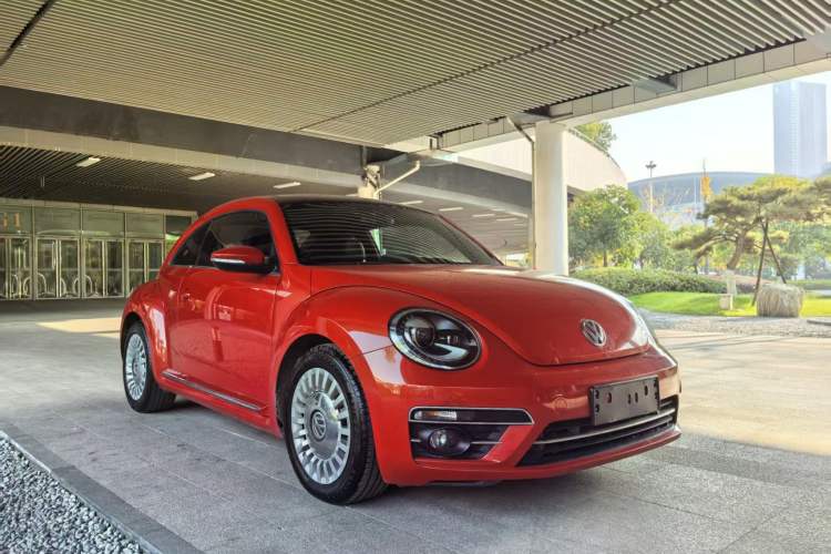 Used Volkswagen Beetle 2018 180TSI Joyful Orange Edition