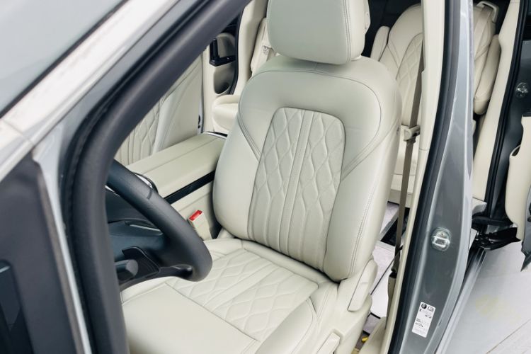 Used Buick GL8 2023 ES Lu Zun Comfort Model
