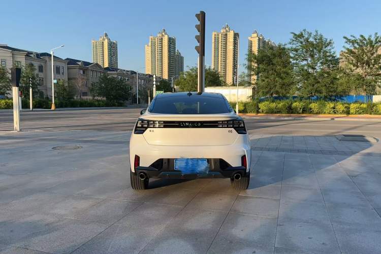 Used Lynk & Co 05 2020 2.0TD Two-Wheel Drive Shine Halo