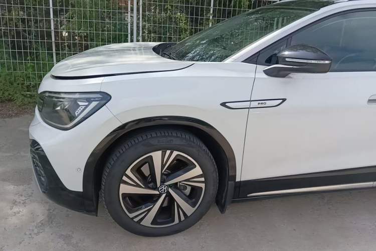 Used Volkswagen ID.6 CROZZ 2022 Long-Range PRO Edition Exterior 4