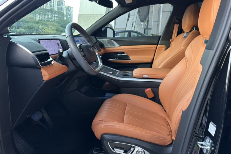 Used XPeng G9 2024 570 Max Interior 3