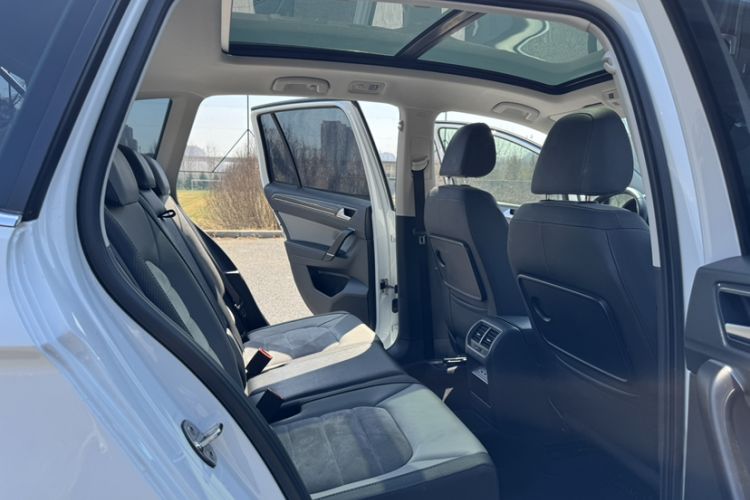 Used Volkswagen Golf Sportsvan 2019 280TSI Automatic Guardian Edition China V Standard
