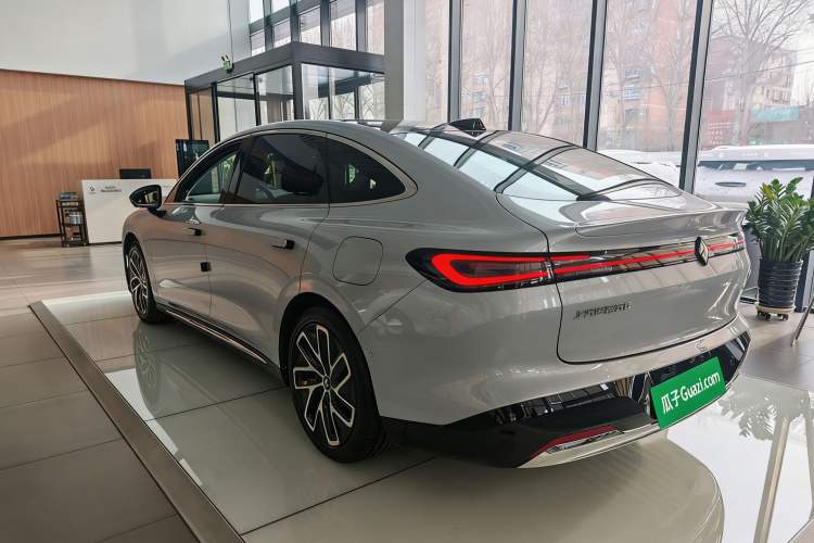 Used Baojun Enjoy 2025 All-Electric 600km Luxury Edition