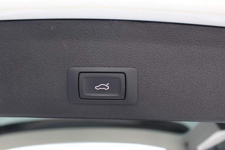 Used Audi Q5 2016 40 TFSI Technology Edition Trunk