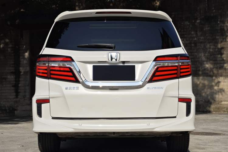 Used Honda Elysion 2016 2.4L Style Edition
