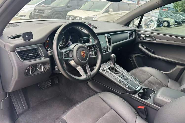 Used Porsche Macan 2017 Macan 2.0T