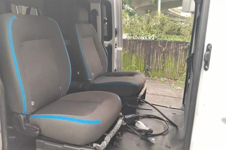 Used Dongfeng Xiaokang EC36II 2023 Chongqing Innovision 38.64 kWh Headliner