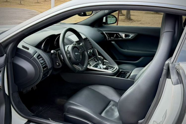 Used Jaguar F-TYPE 2016 3.0 SC Hardtop Version