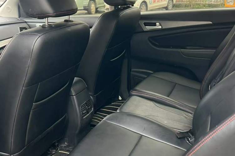 Used CHANGAN OSHAN A600EV 2021 EV model Interior 3