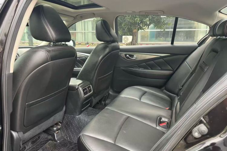 Used Infiniti Q50L 2016 2.0T Enjoyment Edition
