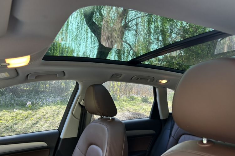 Used Audi Q5 2017 40 TFSI Technology Edition Interior 3