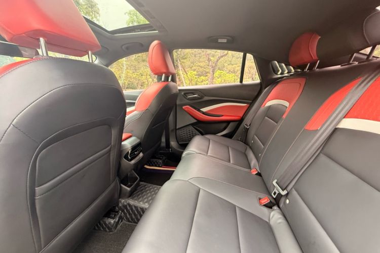 Used MG 5 2022 180 DVVT CVT Youth Luxury Edition
