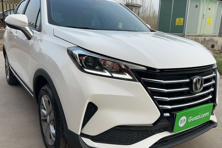 Used CHANGAN CS15 2019 1.5L Manual Entry-Level Version China VI Standard Exterior 9