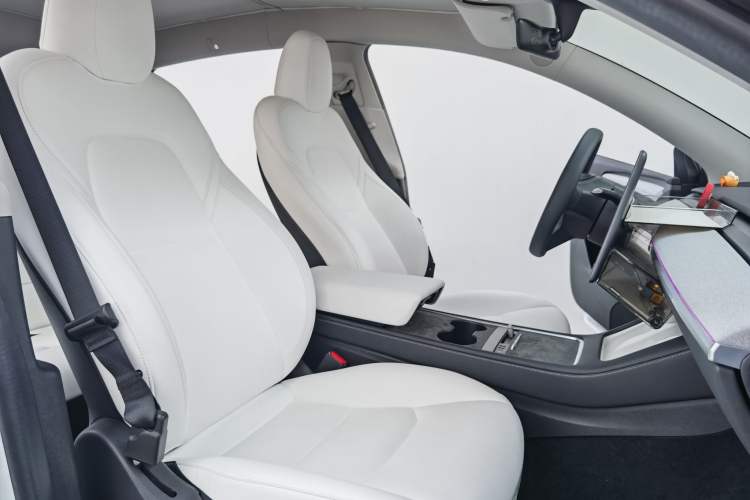 Used Tesla Model Y 2022 Rear-Wheel-Drive Version
