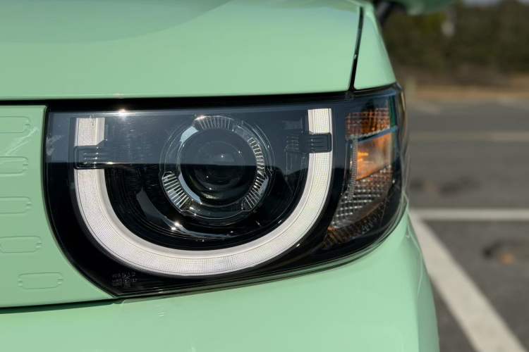 Used Chery QQ Ice Cream 2022 170km Sundae Phosphate Lithium-Ion