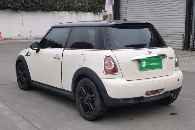 Used MINI MINI 2012 1.6L COOPER Baker Street