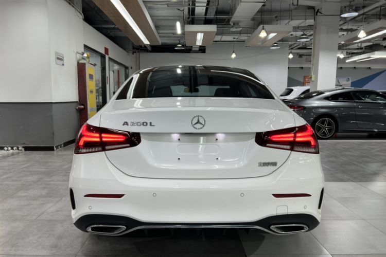 Used Mercedes-Benz A-Class 2022 Revised Version A 200 L Sport Sedan Fashionable Style Exterior 2
