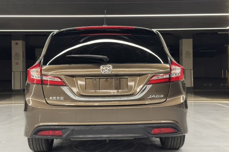 Used Honda Jade 2013 1.8L automatic Comfort version 5 seats
