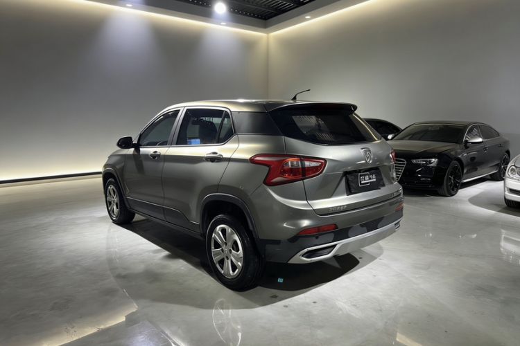 Used Baojun 510 2017 1.5L manual Comfort trim Exterior 5