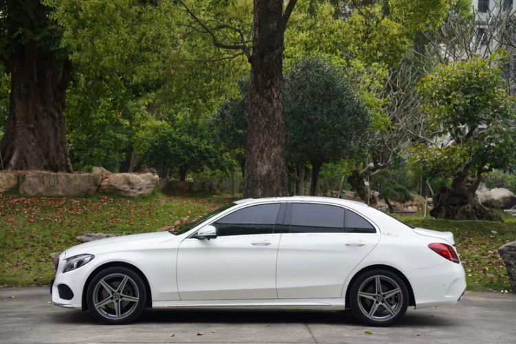 Used Mercedes-Benz C-Class 2017 C 180 L Sport Edition Exterior 9