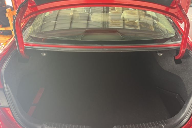 Used Mazda Atenza 2015 2.0L Blue Sky Luxury Edition