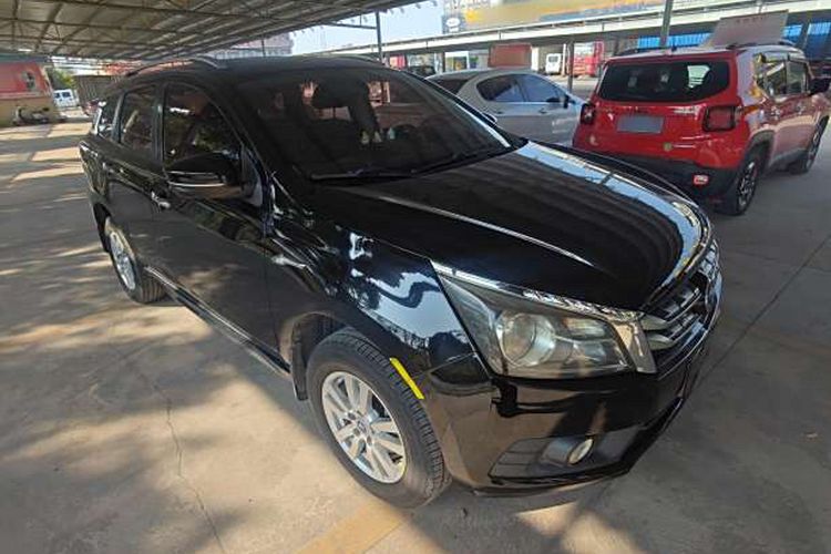 Used Venucia T70 2016 2.0L CVT Smart Choice Edition
