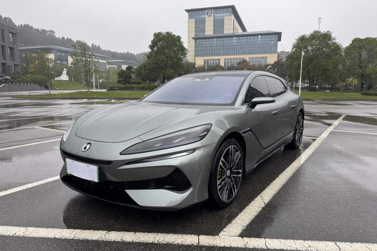 Used Denza Z9GT 2024 1100 4x4 Ultra First Edition