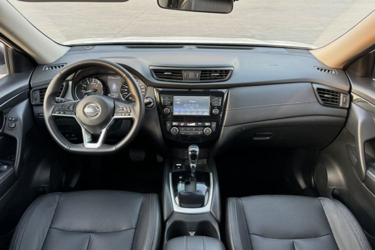 Used Nissan X-Trail 2017 2.5L CVT Leading Edition 4WD