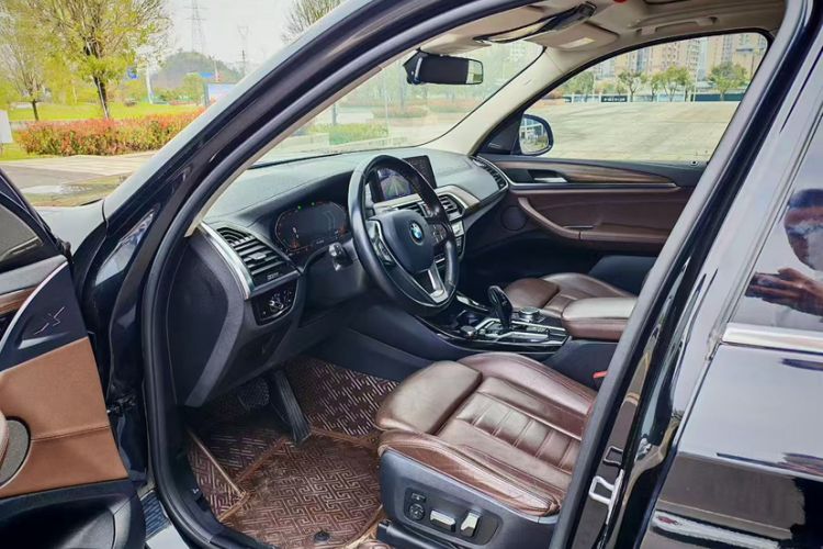 Used BMW X3 2021 xDrive28i Luxury Package Interior 2