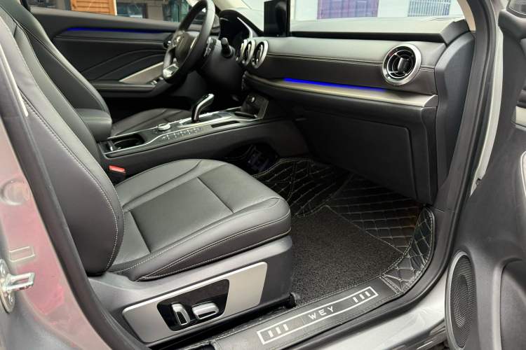 Used Wey VV6 2018 2.0T Two-Wheel-Drive Ultra-Luxury Version China V Standard