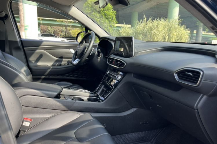 Used Hyundai Santa Fe 2019 380 TGDi TOP Automatic All-Wheel Drive Flagship (HTRAC) – China VI Standard