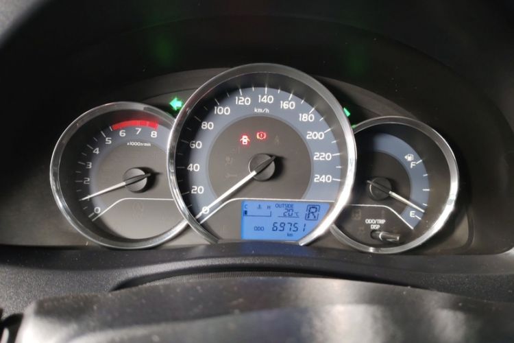 Used Toyota Levin 2017 Revised 185T CVT Elite Edition China V Standard Odometer Close Up