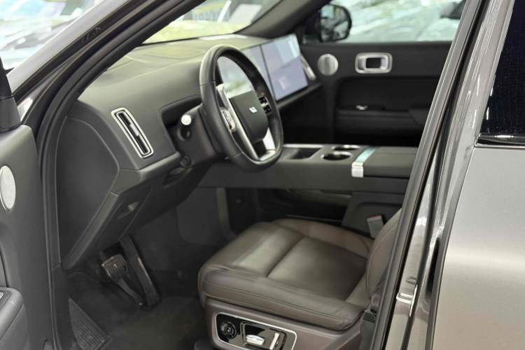 Used Li Auto L9 2022 Max model
