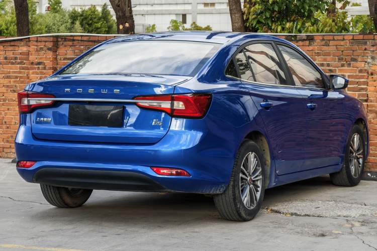 Used Roewe i5 2019 1.5L Manual 4G Connect Leehao Flagship Edition
